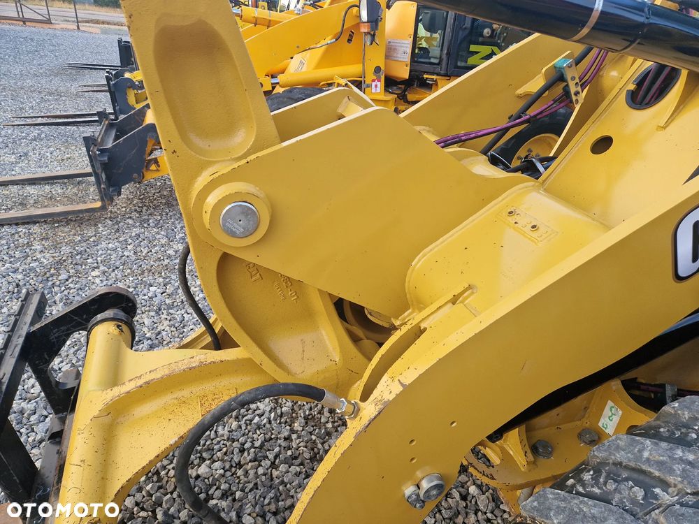 Caterpillar 906M - 29