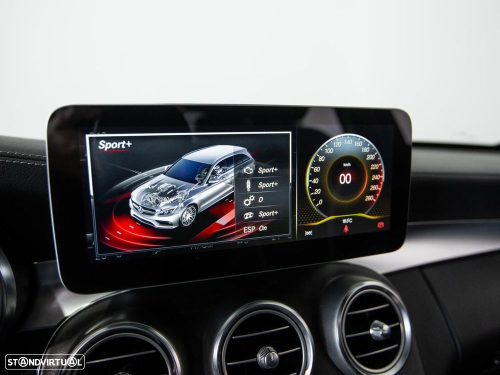 Mercedes-Benz C 63 AMG S - 27