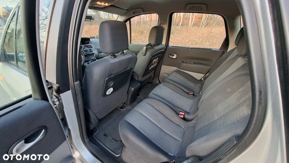 Renault Scenic 1.5 dCi Expression - 14