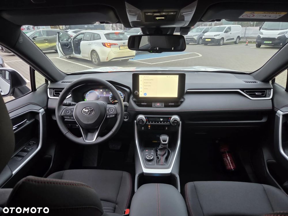 Toyota RAV4 - 8