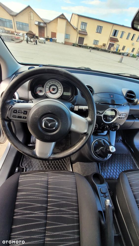 Mazda 2 1.3 Exclusive - 27