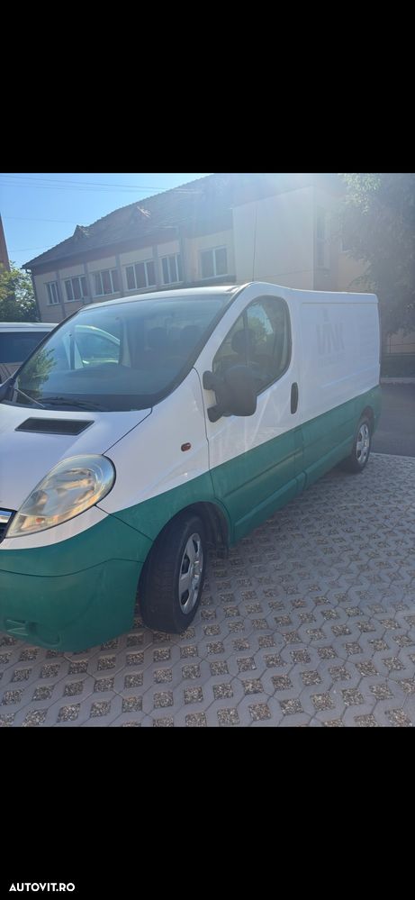 Opel Vivaro - 2