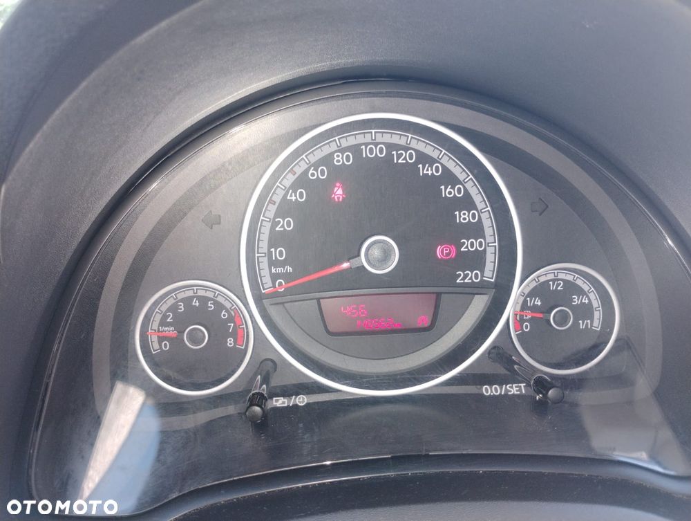 Volkswagen up! 1.0 high EU6 - 19