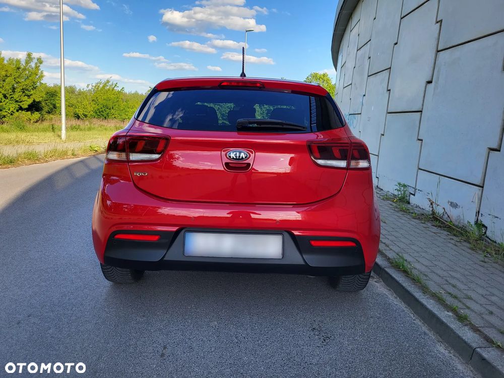 Kia Rio - 5