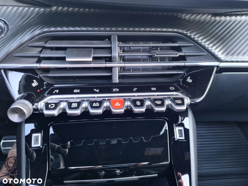 Peugeot 2008 1.2 PureTech GT Pack S&S EAT8 - 28