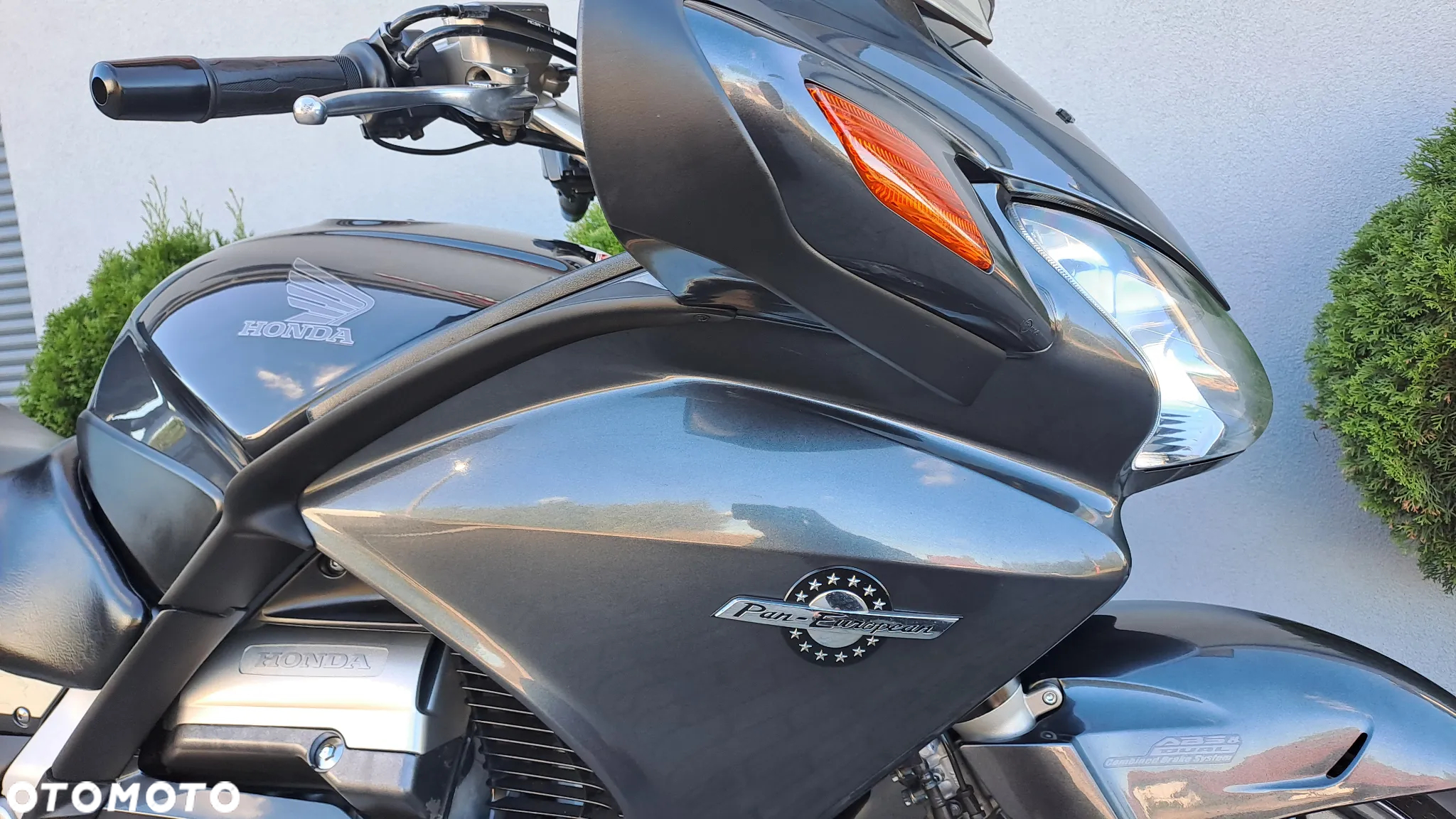 Honda ST - 16
