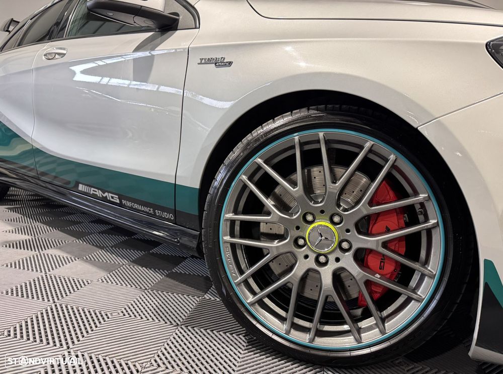 Mercedes-Benz A 45 AMG 4Matic Speedshift 7G-DCT PETRONAS 2015 World Champion Edition - 54