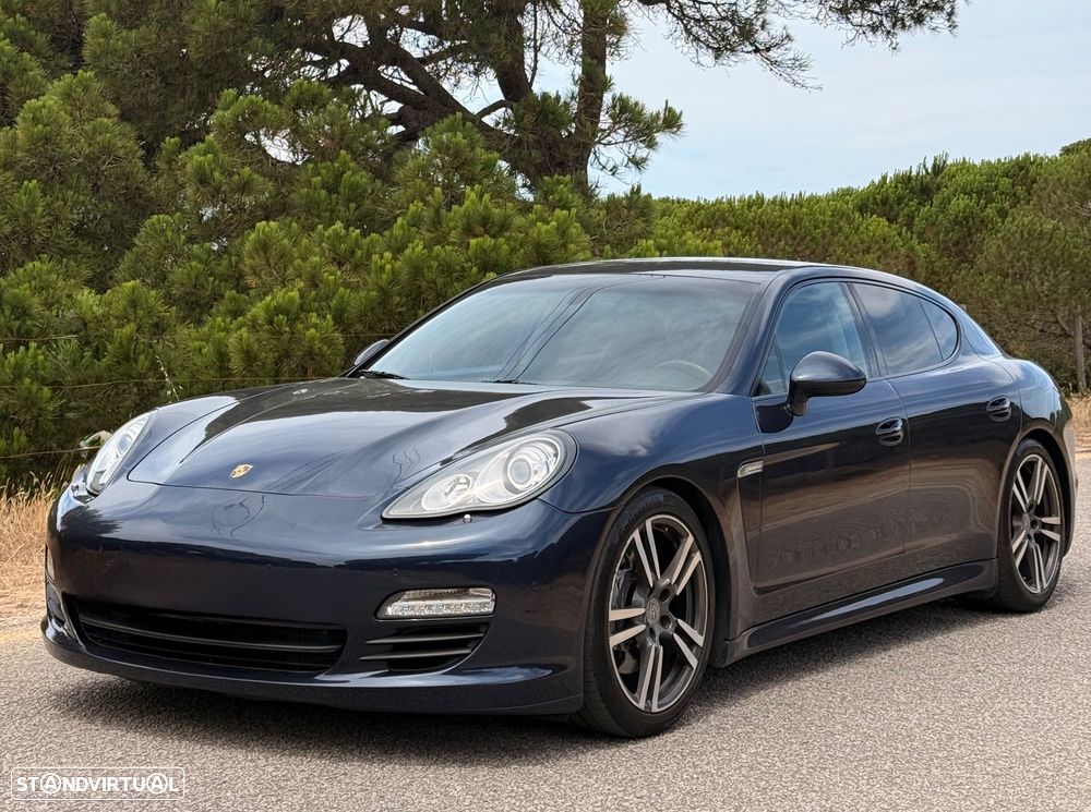 Porsche Panamera 3.0 V6 - 4