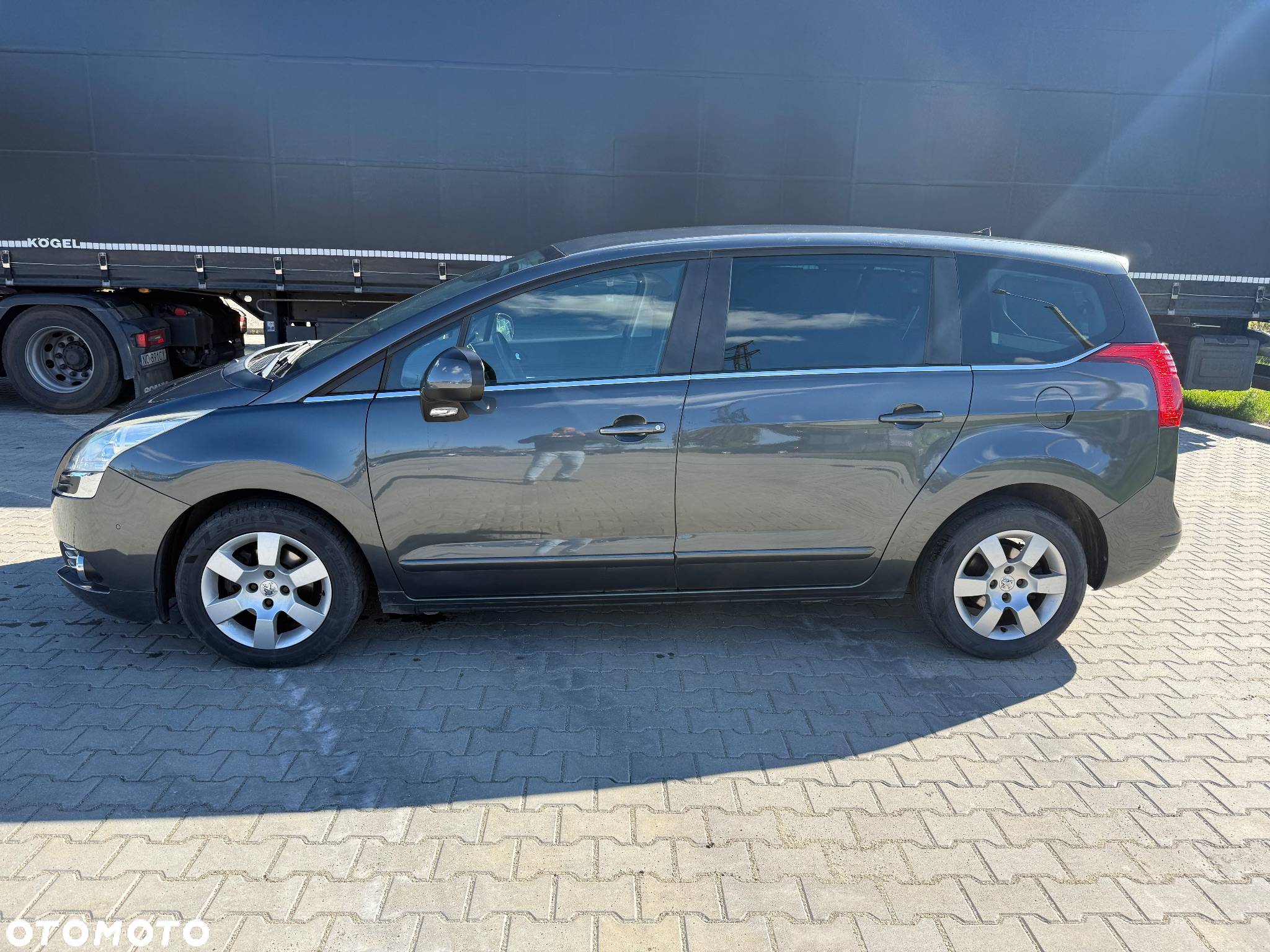 Peugeot 5008 1.6 Active 7os - 5