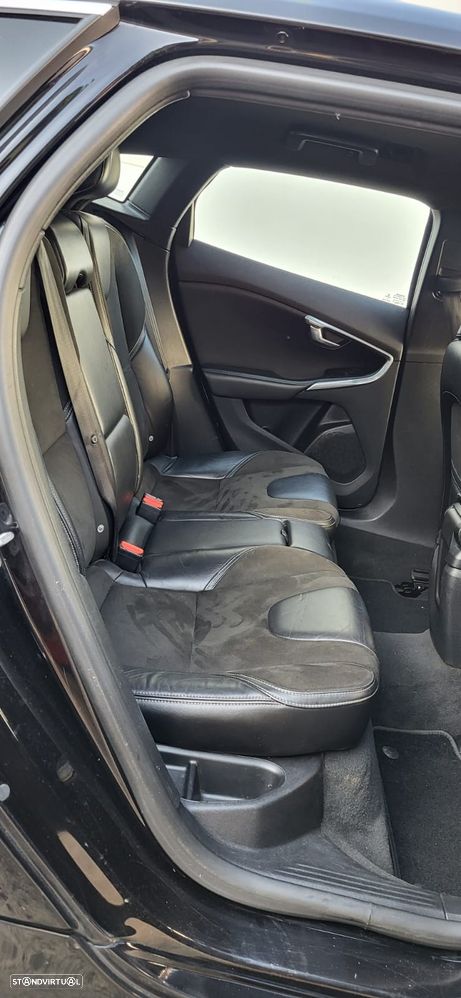 Volvo V40 2.0 D2 R-Design - 7