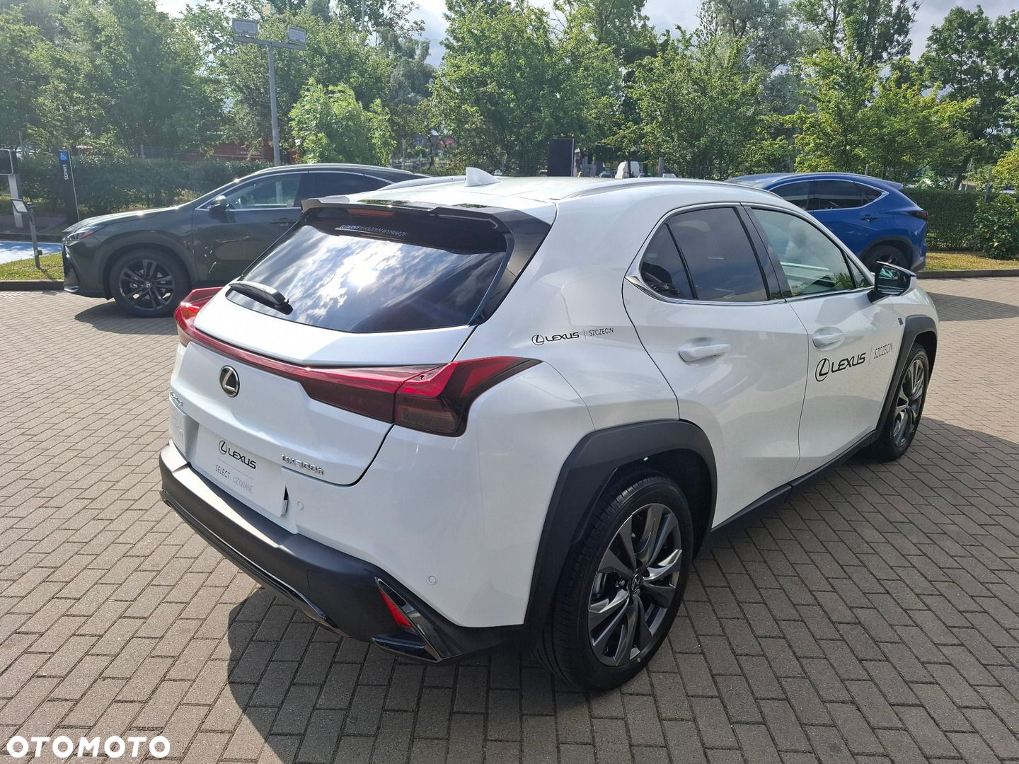 Lexus UX - 5