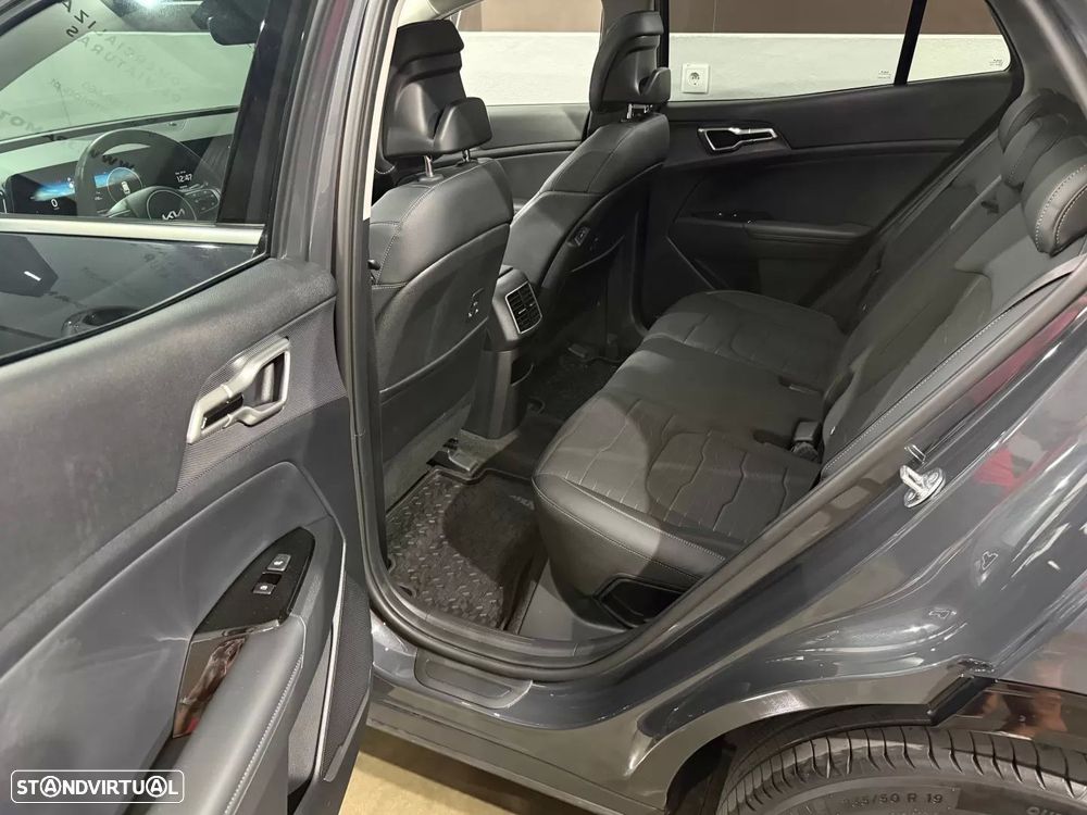 Kia Sportage 1.6 T-GDi PHEV Tech - 31