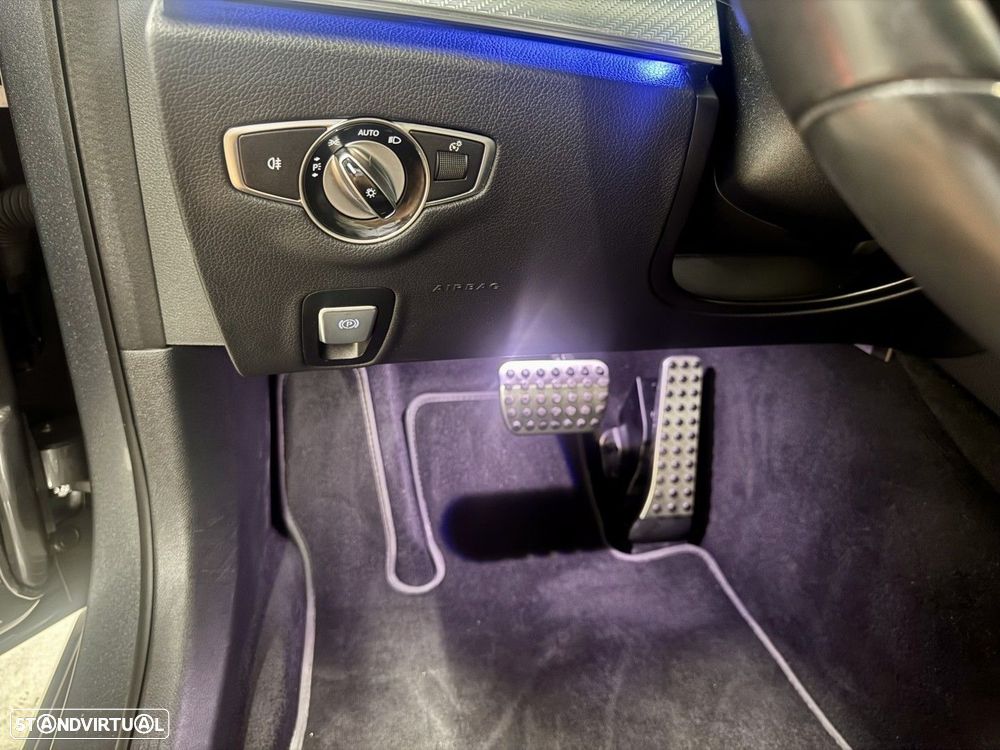 Mercedes-Benz E 220 d Avantgarde 4Matic All-Terrain - 17