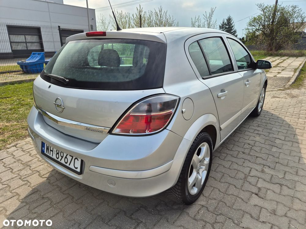 Opel Astra 1.6 Cosmo - 19
