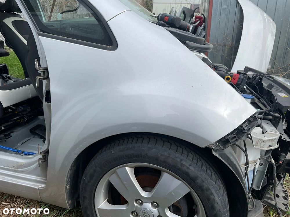 Błotnik prawy Kia Venga 2013r kolor 9s srebrny Idealny do zalozenia - 1