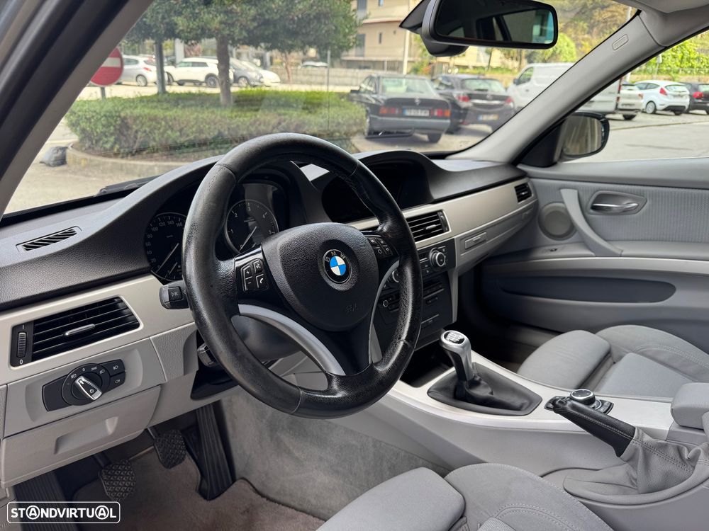 BMW 320 d Touring Sport Line - 7
