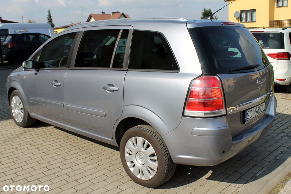 Opel Zafira 1.6 Elegance - 4