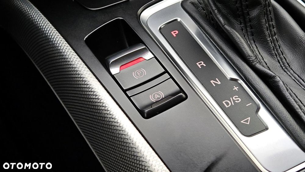 Audi A4 Avant 2.0 TDI DPF quattro S tronic S line Sportpaket - 32