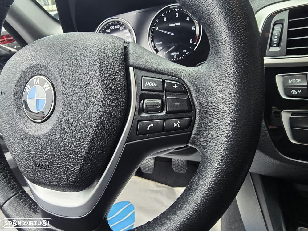 BMW 116 d Line Urban - 28