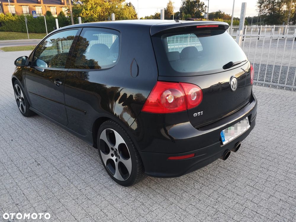 Volkswagen Golf 2.0 GTI - 2