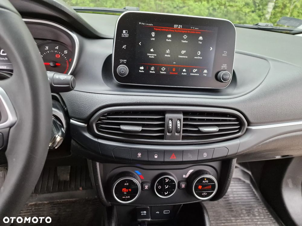 Fiat Tipo 1.4 T-Jet 16v Easy - 16