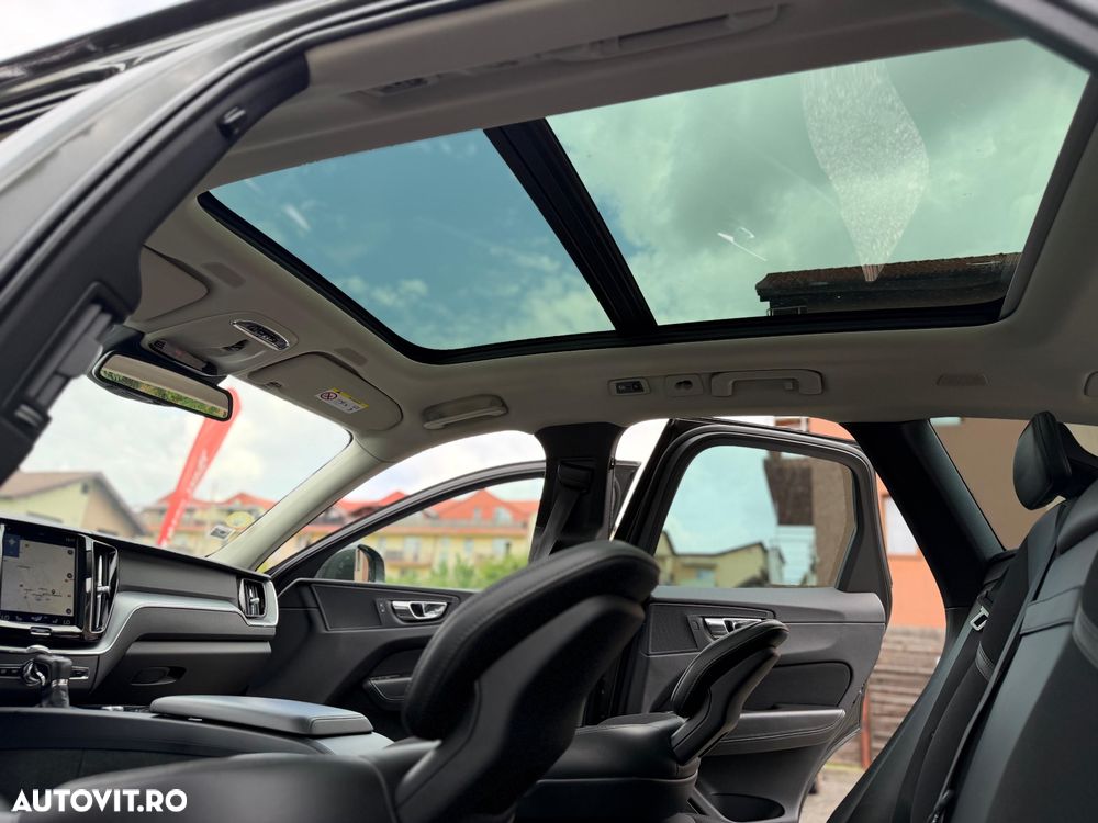 Volvo XC 60 D4 AWD Momentum - 26