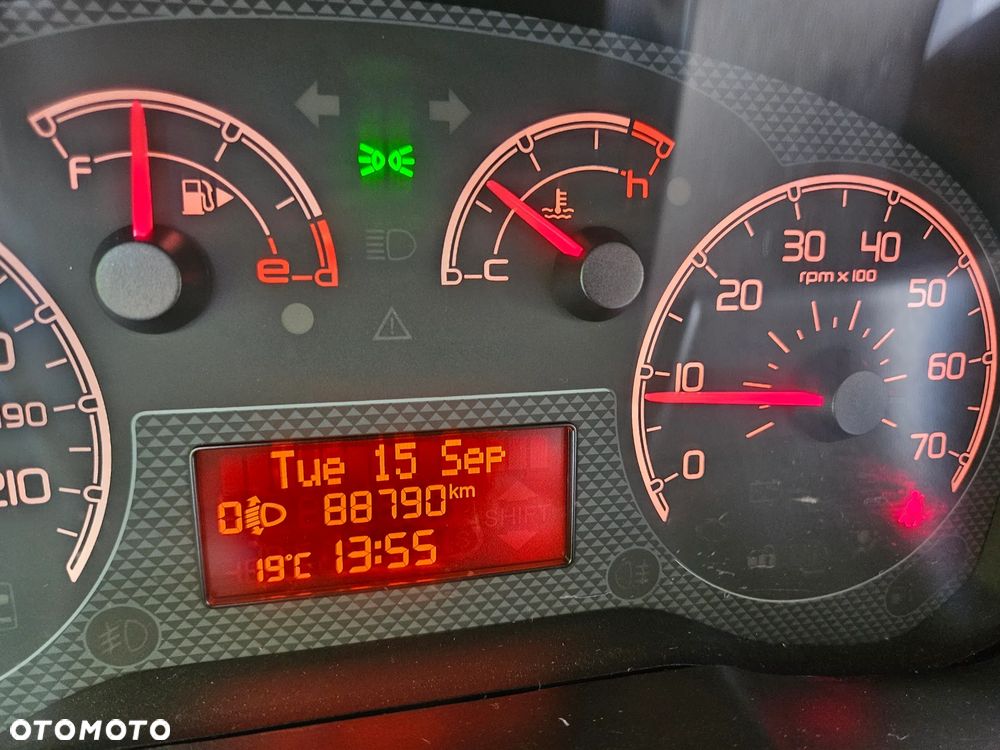 Peugeot Bipper Tepee HDi 75 Stop&Start Active - 11