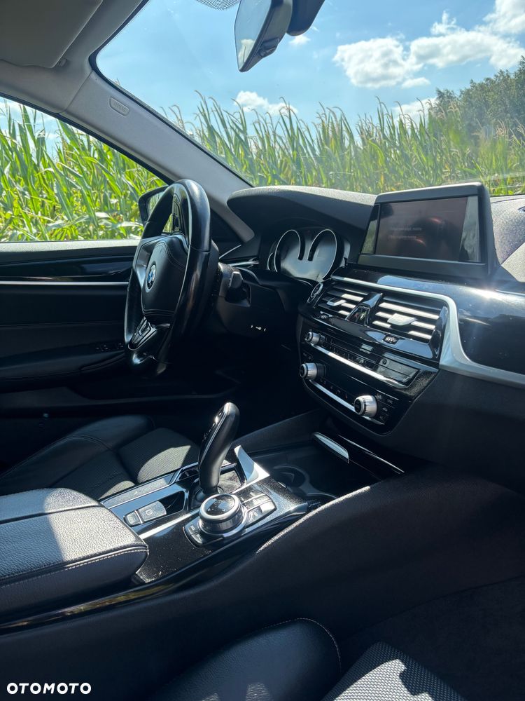 BMW Seria 5 520d Efficient Dynamics Sport Line sport - 30