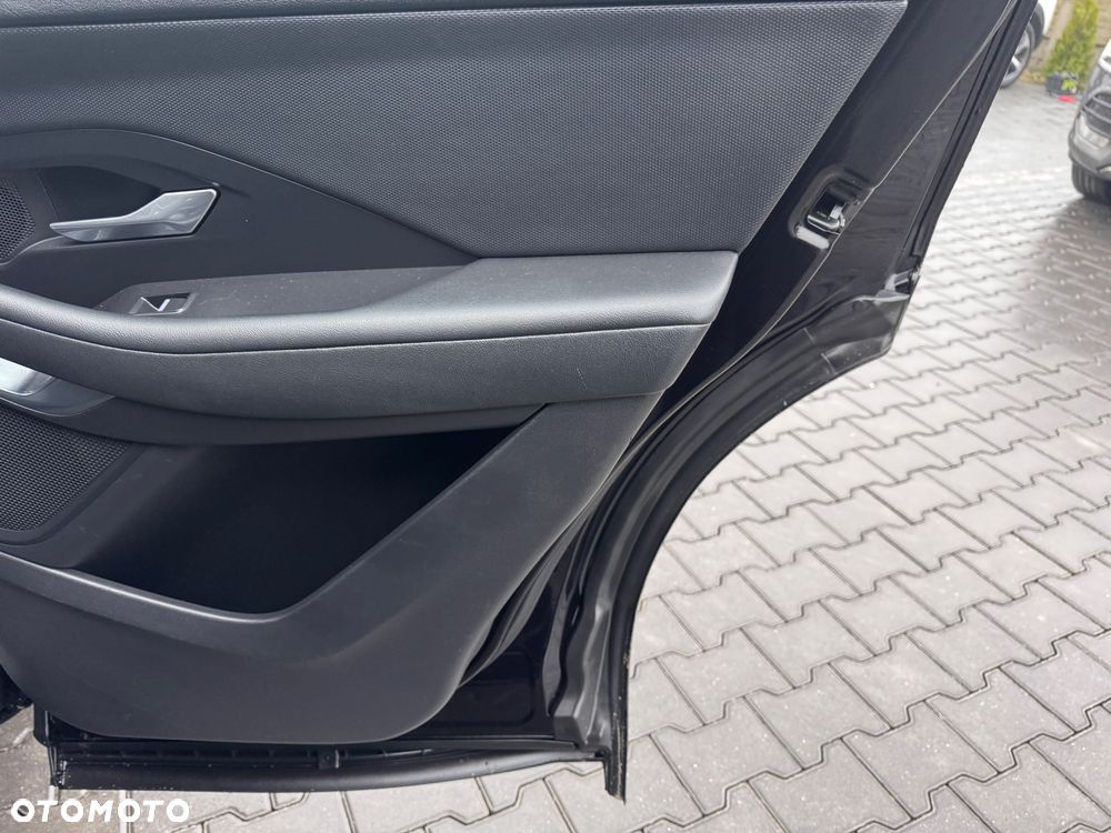 Jaguar E-Pace - 22