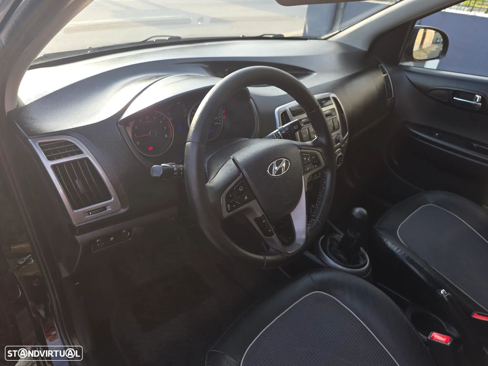 Hyundai i20 1.2 GO! Plus - 17
