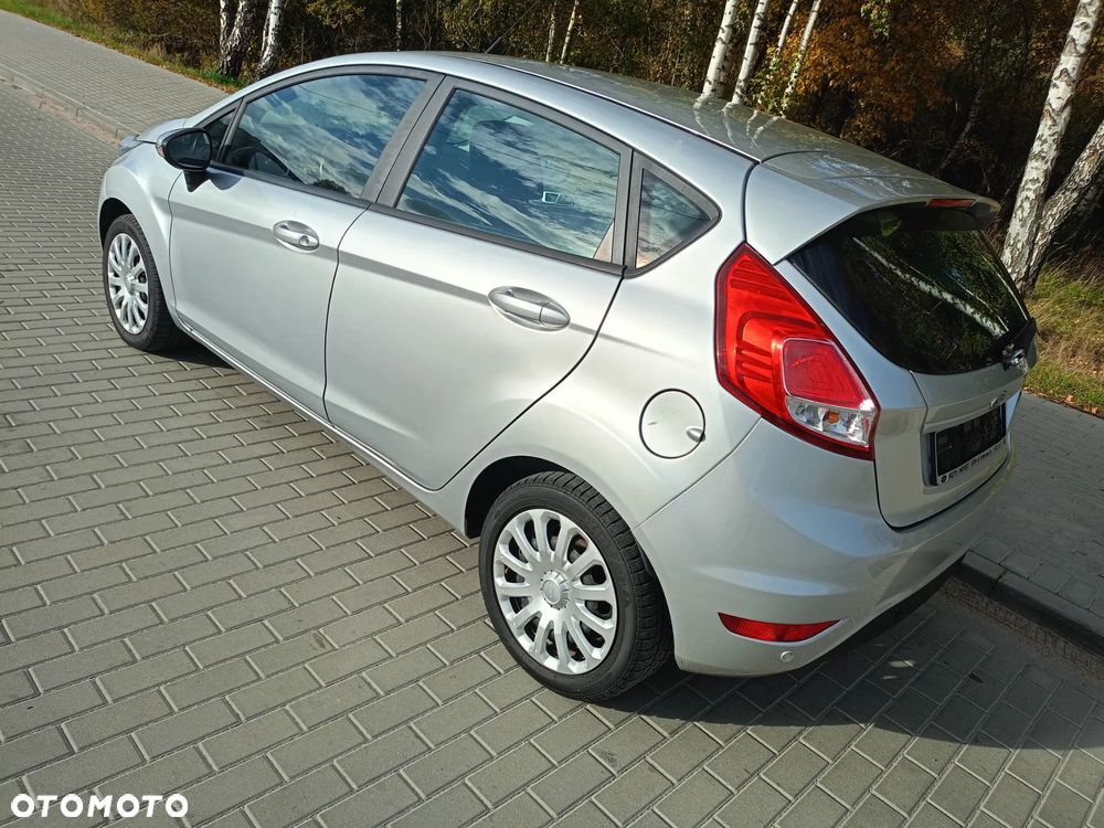 Ford Fiesta 1.25 Ambiente - 17
