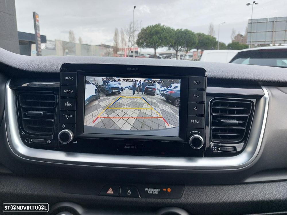 Kia Stonic 1.0 T-GDI EX - 32