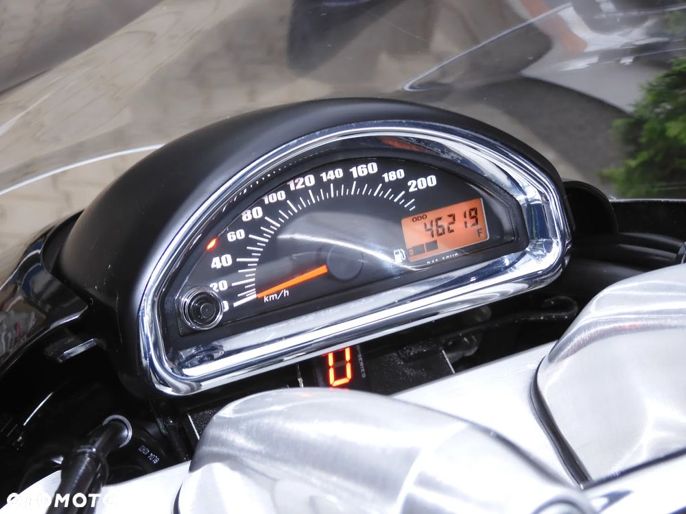 Suzuki Intruder - 29