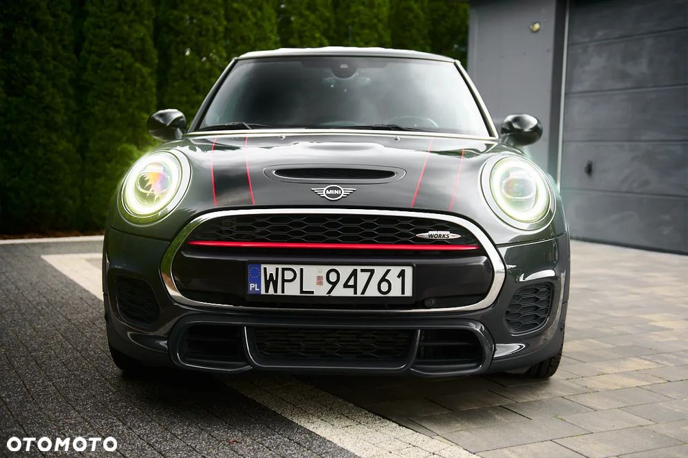 MINI John Cooper Works - 3