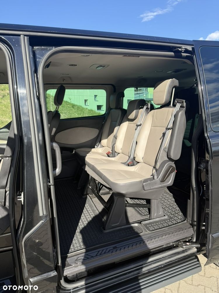 Ford Tourneo Custom - 6