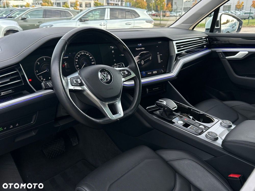 Volkswagen Touareg 3.0 V6 TDI SCR 4Mot R-Line - 9