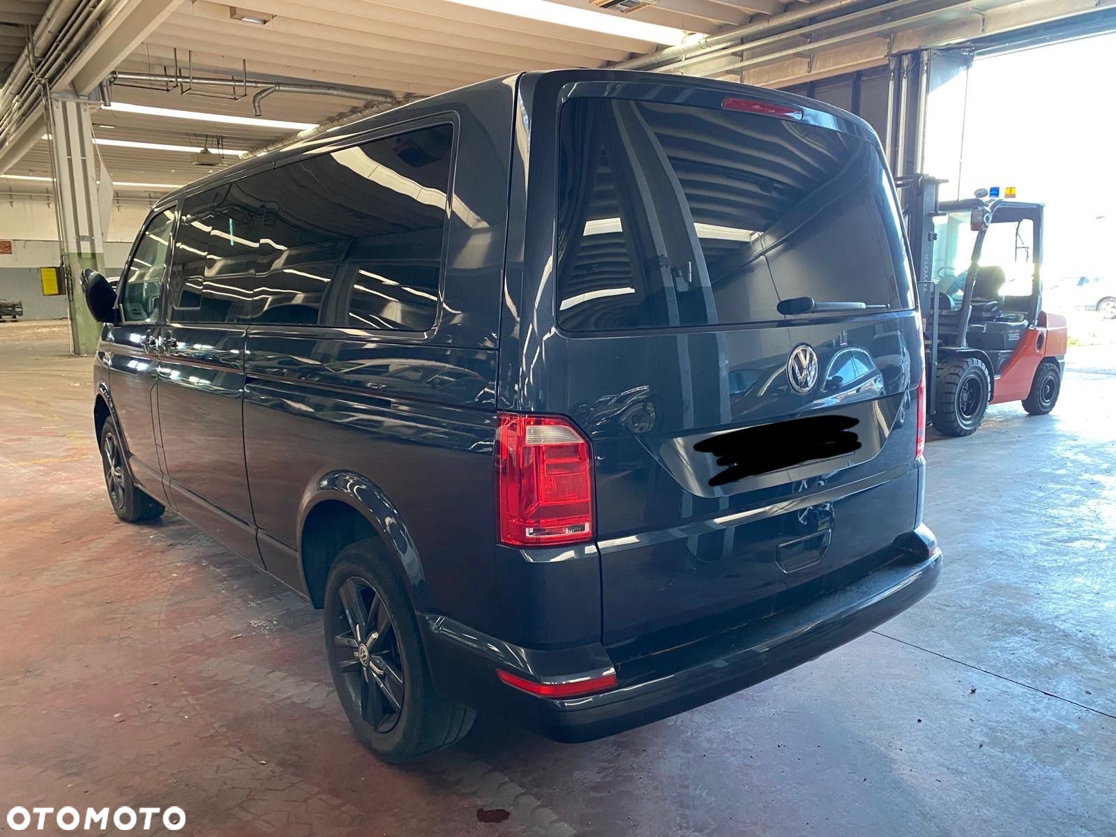Volkswagen Caravelle 2.0 TDI L2 Style - 4