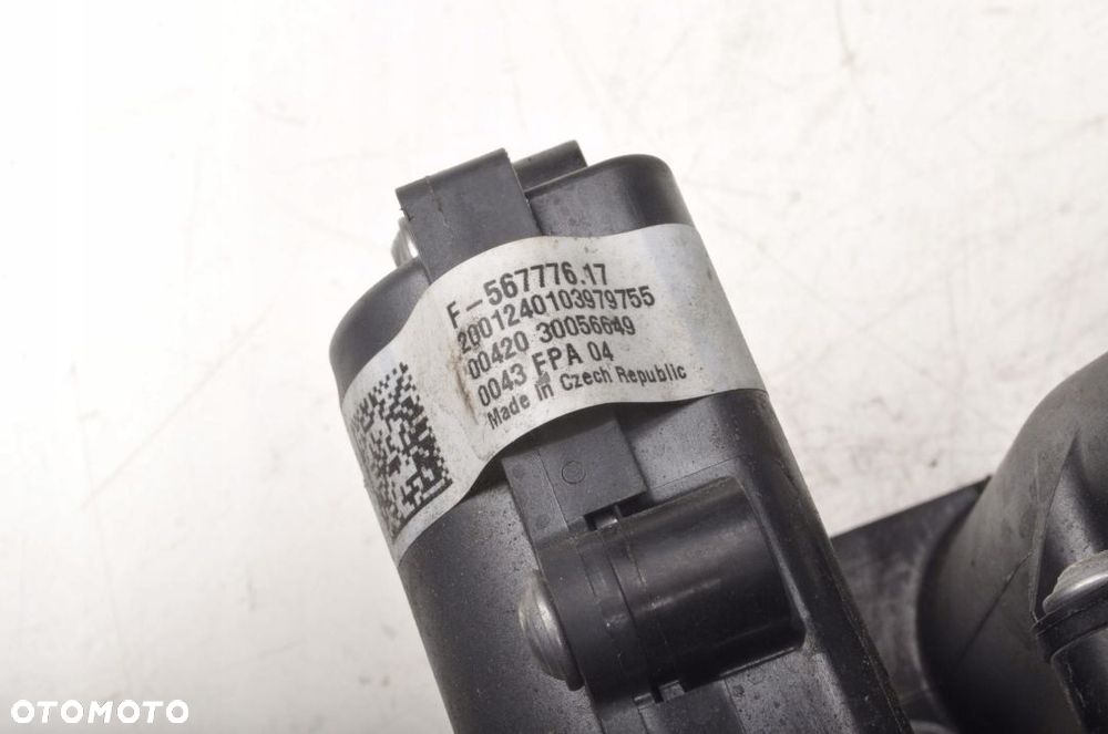 AUDI A4 B9 2.0 TFSI POMPA WODY 06L121111M - 3