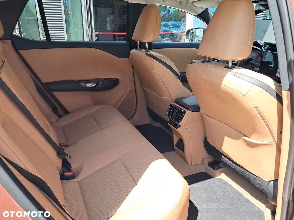 Lexus RZ 450e Prestige DIRECT4 - 10