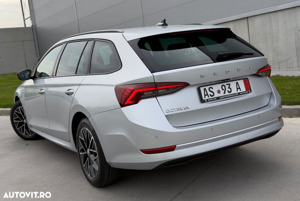 Skoda Octavia 2.0 TDI DSG Clever - 3