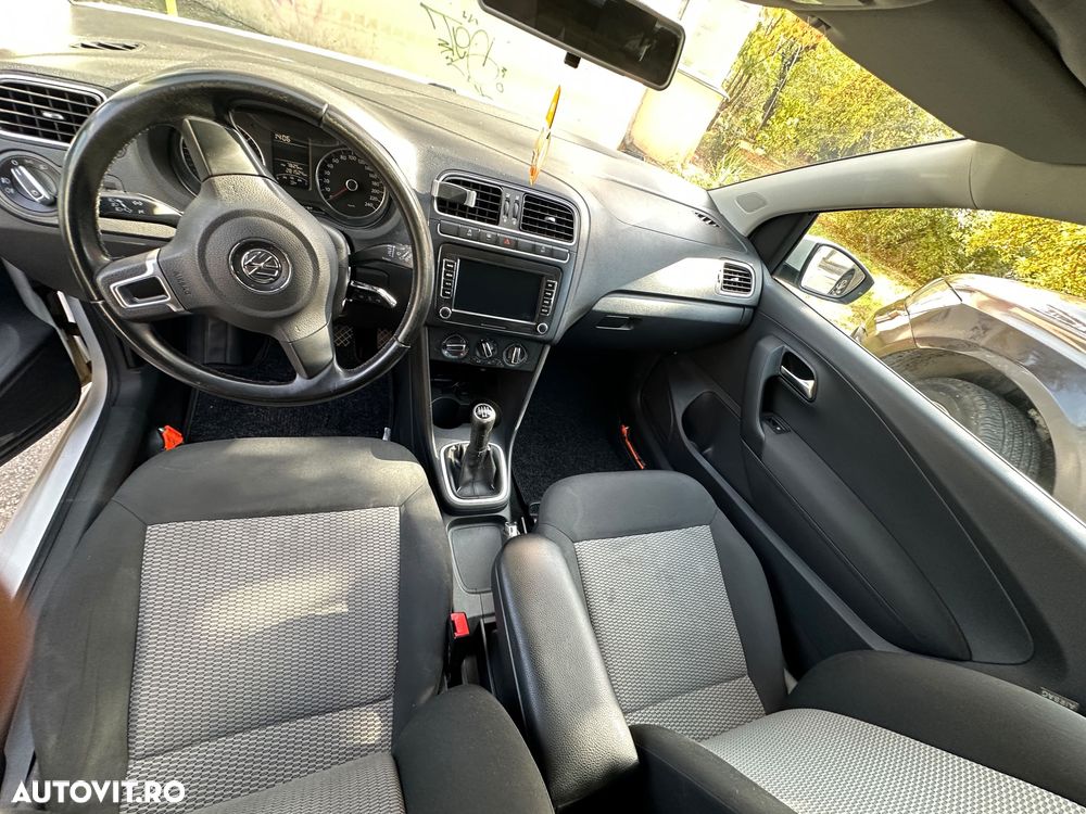 VOLKSWAGEN Polo 2011 — imagine 7