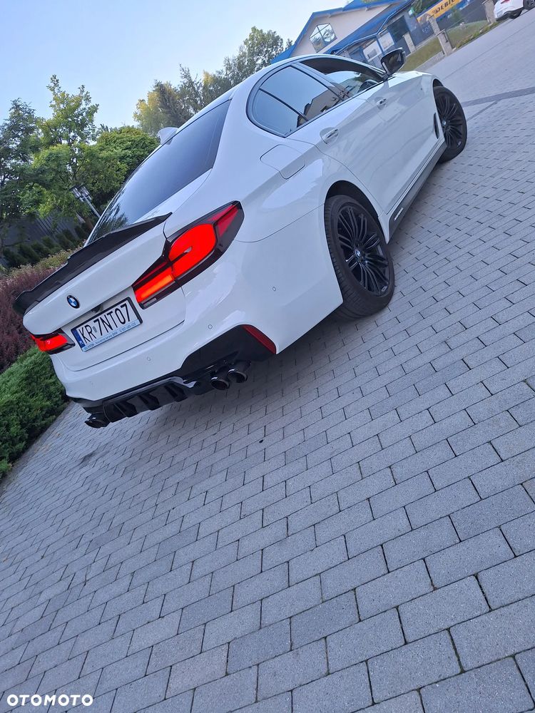 BMW Seria 5 530i xDrive Sport Line sport - 11