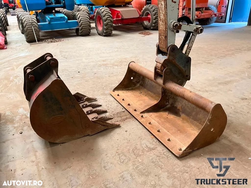 Takeuchi TB 250-2 - 5