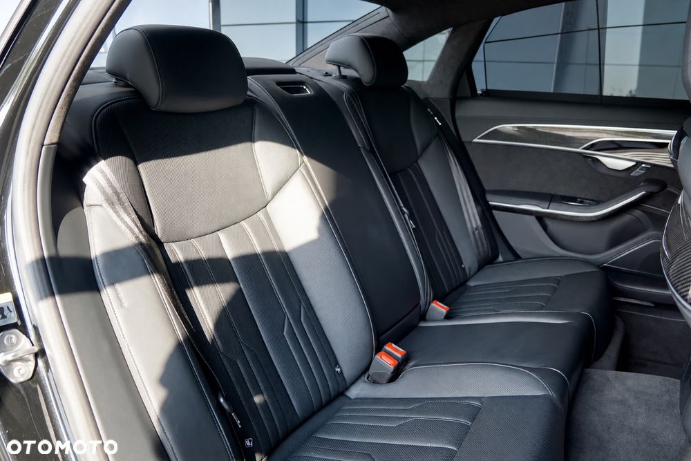 Audi S8 - 19