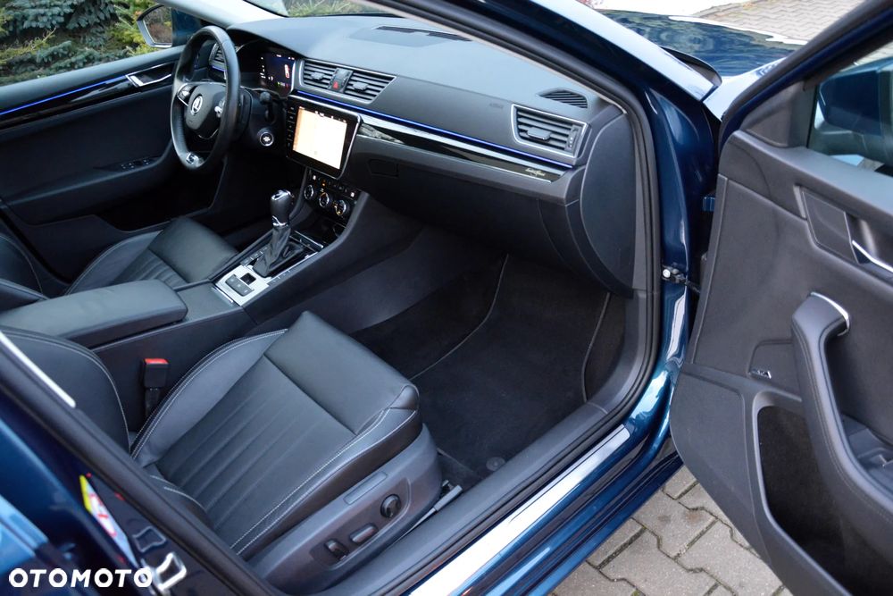 Skoda Superb 2.0 TDI DSG L&K - 19