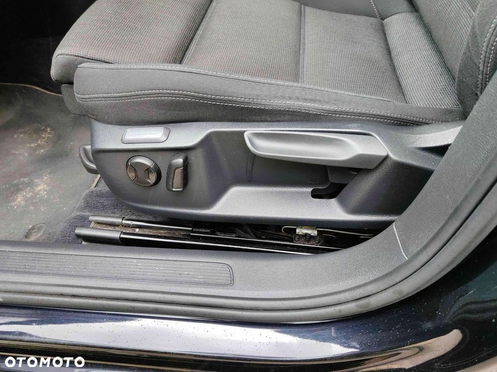 Volkswagen Passat 2.0 TDI BMT Comfortline DSG - 15