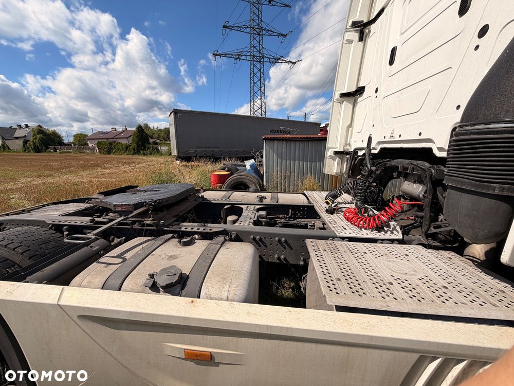 Mercedes-Benz Actros - 5