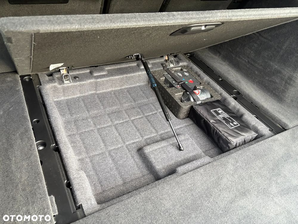 BMW Seria 5 520d Touring Luxury Line - 18