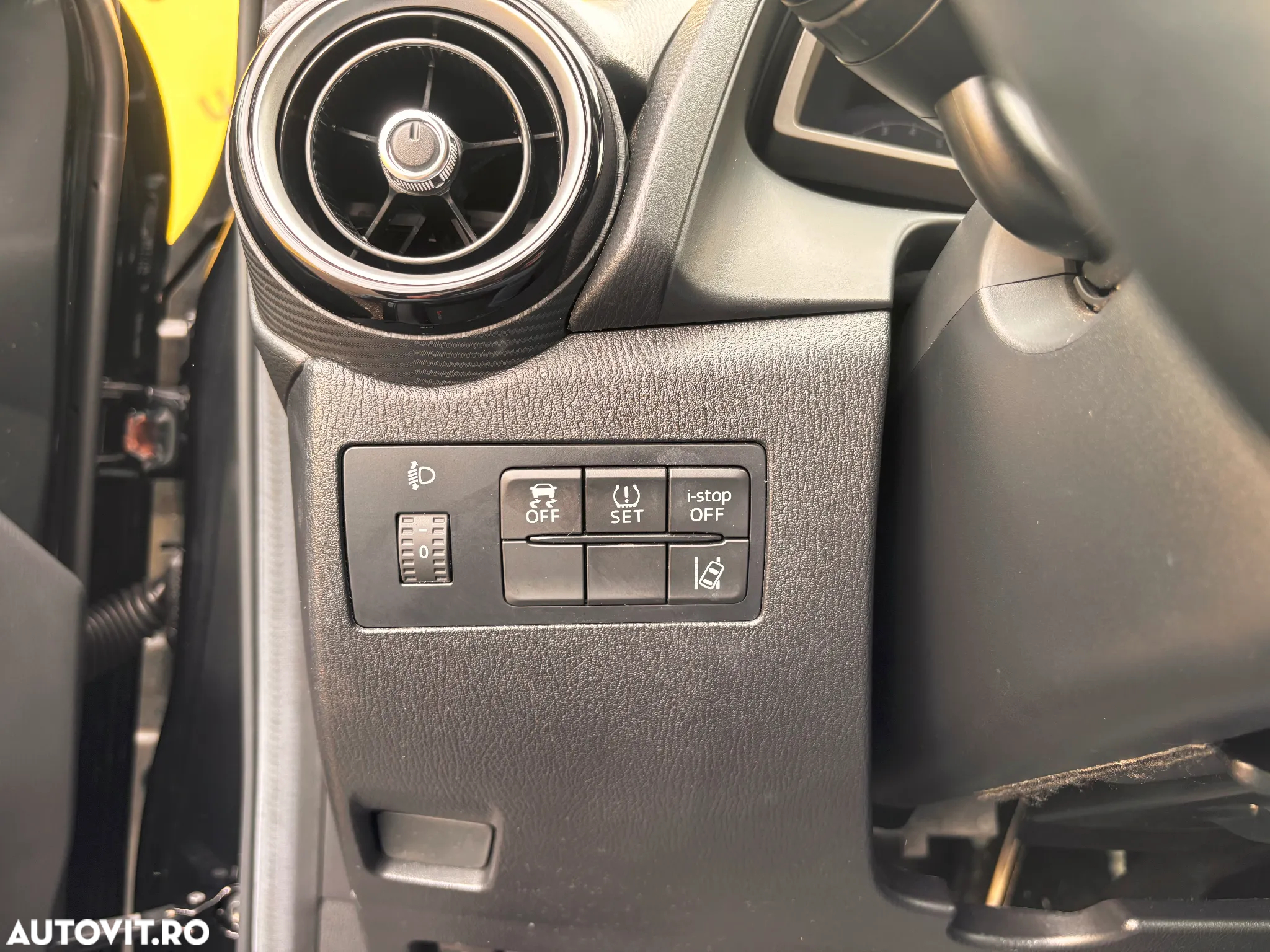 Mazda 2 CD105 Attraction - 16