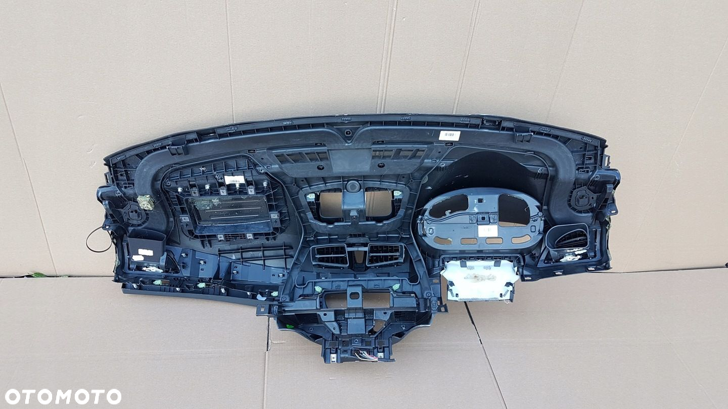DESKA ROZDZIELCZA KONSOLA RENAULT MEGANE III 3 - 8